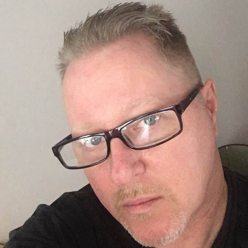 Dumb photo of dumb me posing dumbly.